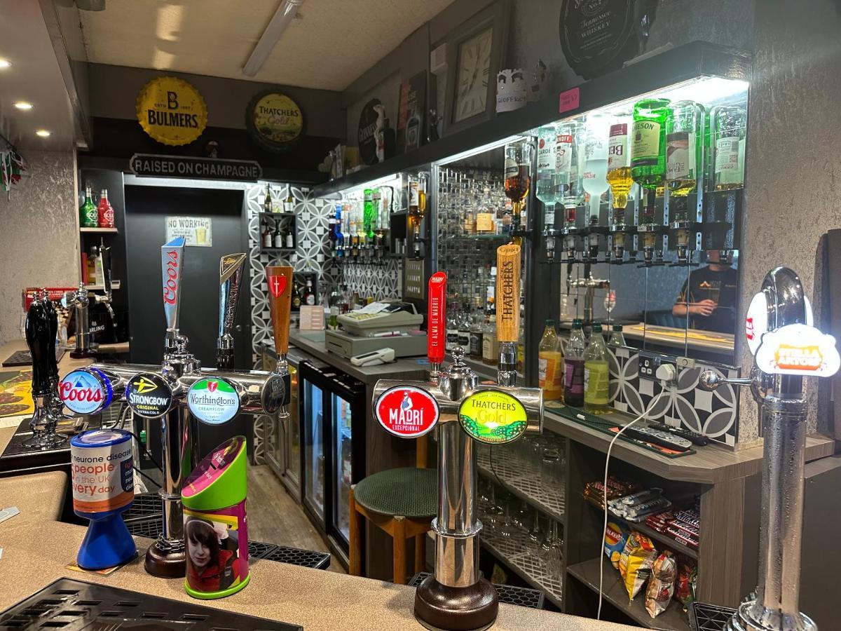 Troed-y-rhiw The Angel Inn מראה חיצוני תמונה